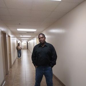 Meet your Posher, Leon